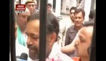 Yogendra Yadav complains against arrest