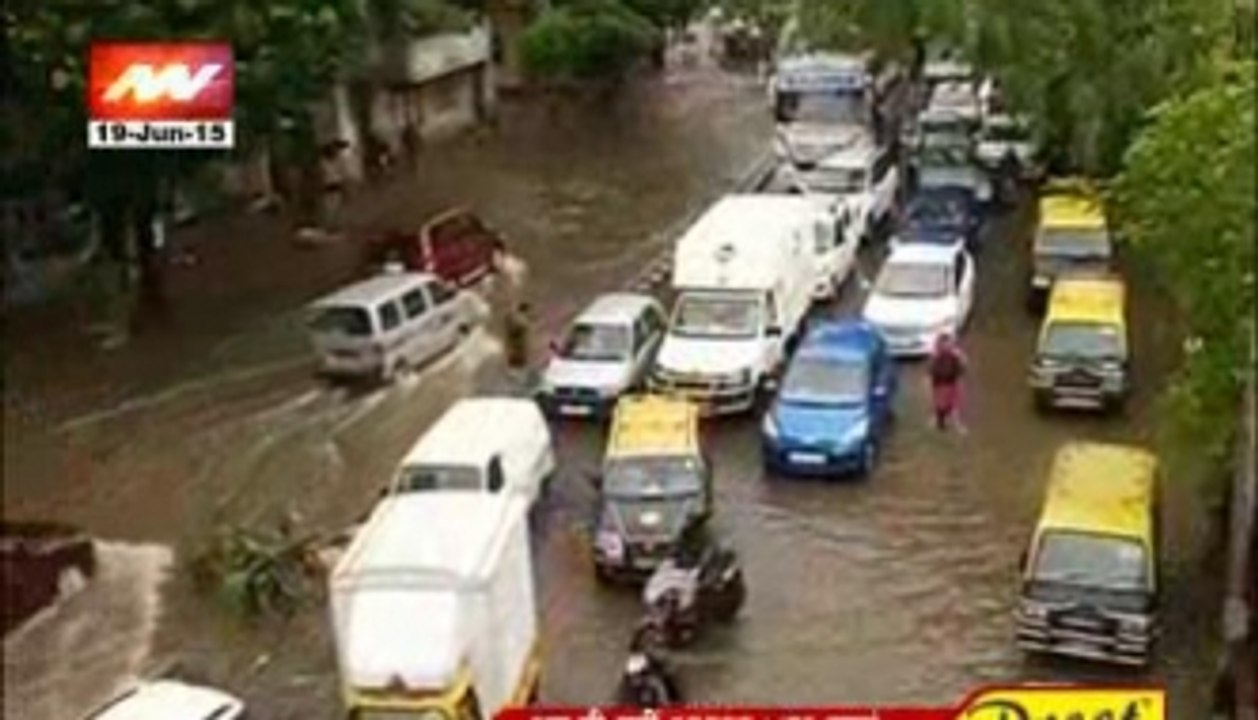 11 AM top headlines