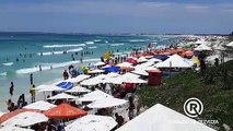 Praia do Forte, Cabo Frio, Regiao dos Lagos do Rio de Janeiro lotada neste sabado