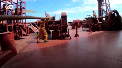 Denizciler gemilerde hapis