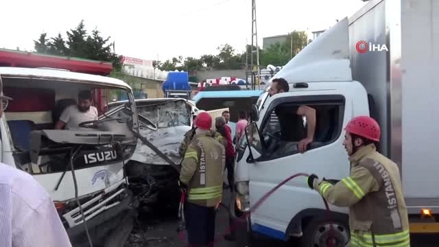Pendik'de alkollü sürücü dehşet saçtı: 2 yaralı