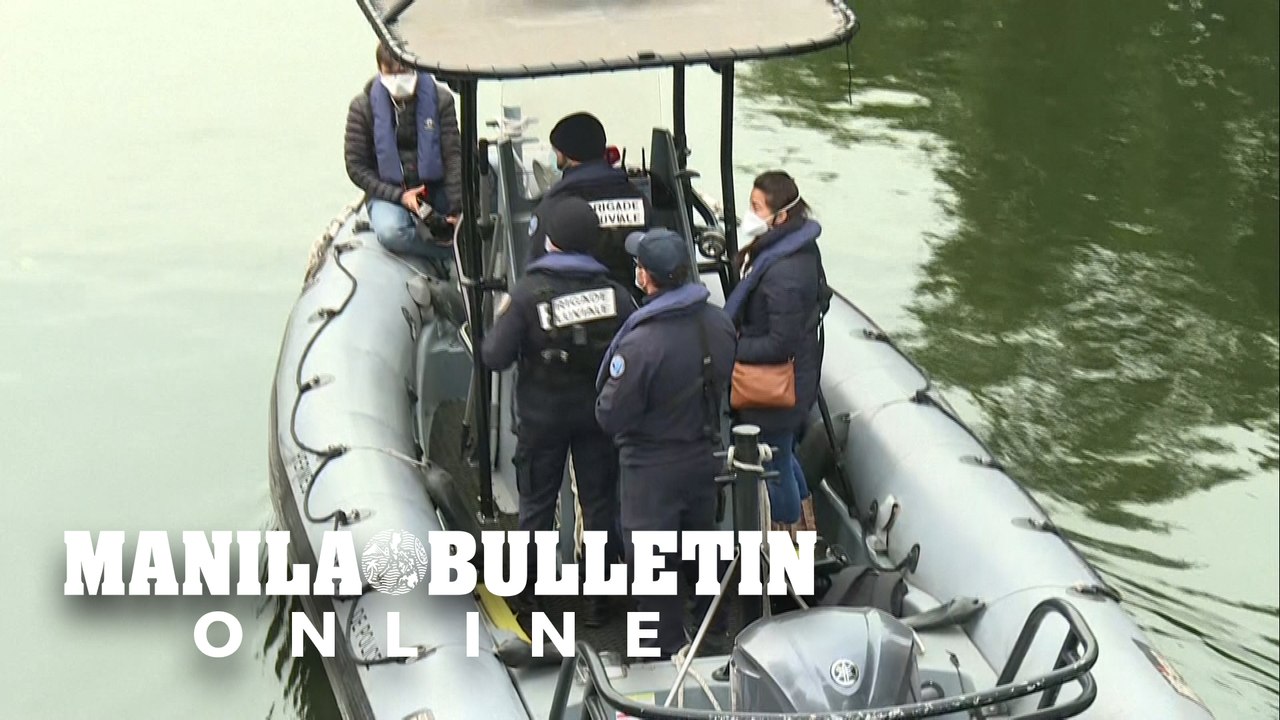 Paris river brigade patrols the canal Saint-Martin to prevent large gatherings