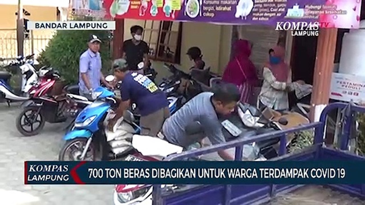 700 Ton Beras Dibagikan Untuk Warga Terdampak Covid-19