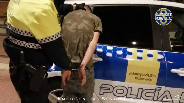 Dos detenidos tras un robo con fuerza en una oficina bancaria