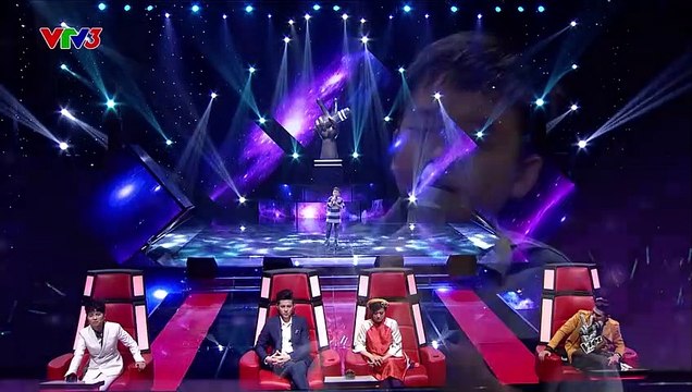 Noo Phước Thịnh bật khóc và cảm thấy có lỗi với mẹ khi nghe cậu bé này hát!