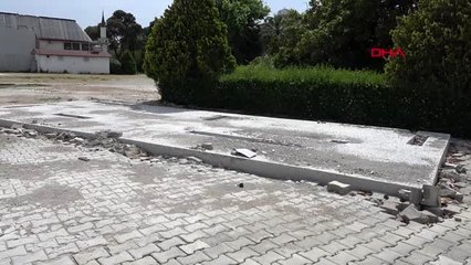 İzmir'de Zeki Müren'in şarkı bestelediği yere 'tuvalet' tepkisi