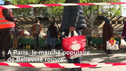 Film plastique et étals réduits: à Paris, les marchés rouvrent avec de strictes mesures sanitaires