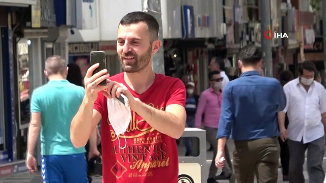 Maskesiz Dolaşan Vatandaş: “Maskeyi Biraz Araştırdım Yan Etkisi Oluyormuş”