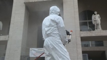 Roma empieza a desinfectar sus 337 iglesias católicas para reanudar las misas