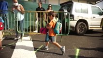 Marquage au sol, masques et gel hydroalcoolique: En Guadeloupe, les enfants retrouvent le chemin de l'école