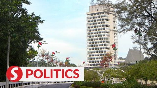 Dr M decries decision to only allow Royal Address at May 18 Parliament meeting