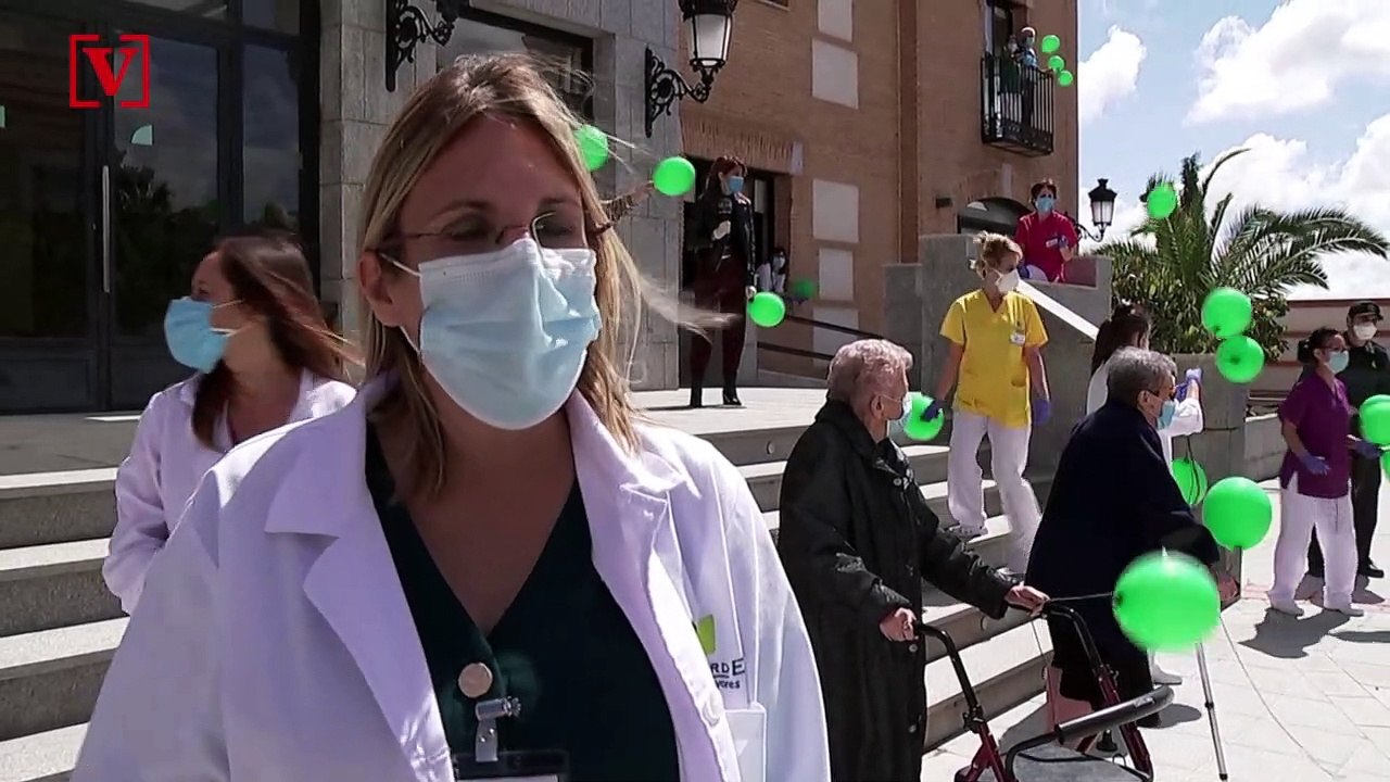 Nursing Home Releases Balloons to Celebrate No Coronavirus Cases in Two Weeks