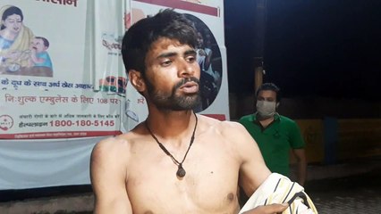 कांधला : पिता के दो पुत्रों ने मिलकर व्यक्ति के पीठ पर बरसाए लाठी-डंडे