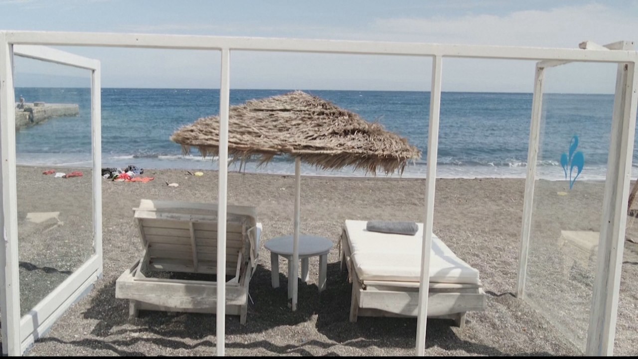 EU urges end to lockdown as tourism industry collapse