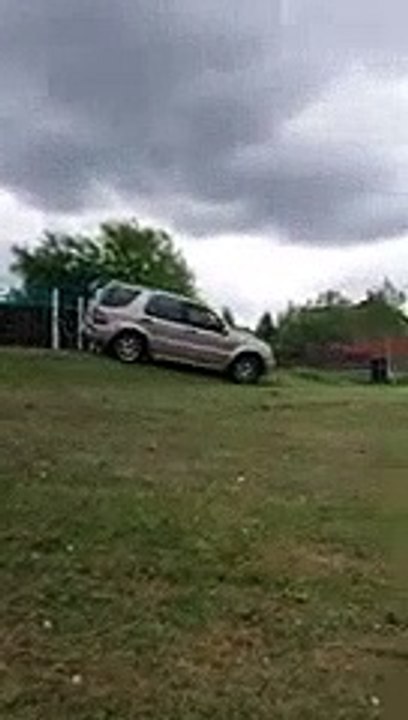Car filmed driving through Sheffield park