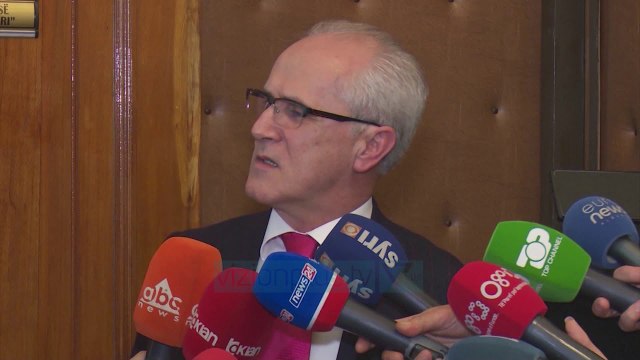 KLGJ vendos për “kokën” e Dvoranit, mbledhja pas letrës së Metës - News, Lajme - Vizion Plus