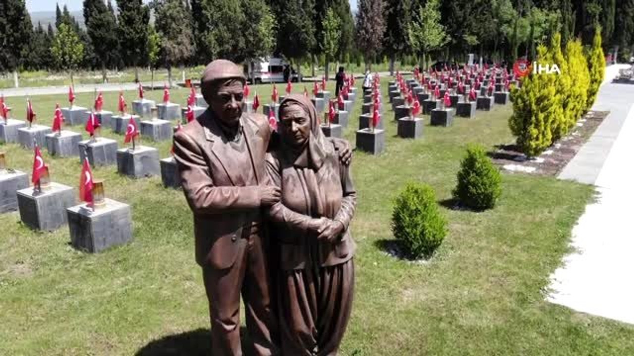 Maden faciasının yetimleri izinlerini babalarının mezarı başında geçirdi