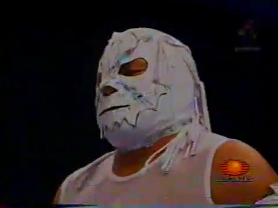 DR. X vs. LA MÁSCARA, lucha por el Campeonato Nacional de Peso Welter.