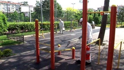 Çocuklara sokağa çıkma izni öncesi Fatih'te dezenfeksiyon çalışması