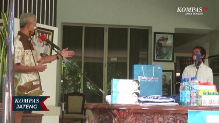 Gibran Berikan Bantuan APD dan Vitamin