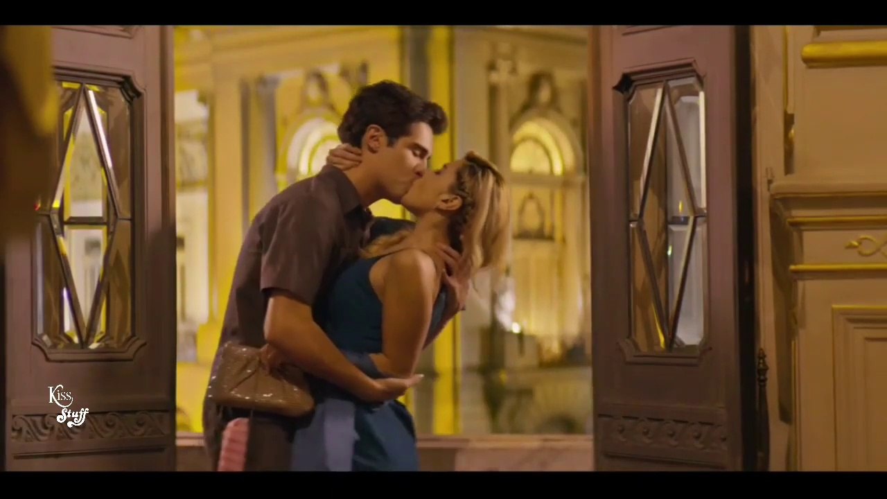 Rich In Love _ First Kiss Scene (Danilo Mesquita and Giovanna Lancellotti)