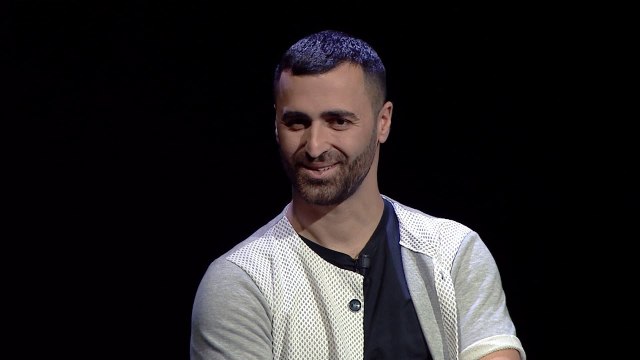 Glamour Zone nga Ester Bylyku: Erik Lloshi flet për gruan: Jam lunatik, ajo më duron shumë