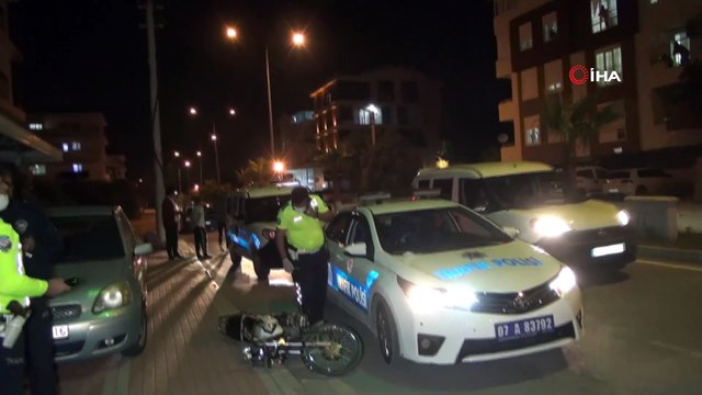 Polisin 'Dur' İhtarına Uymayıp Kaçmaya Çalışan 20 Yaş Altı Gençlere 12 Bin 946 Lira Ceza