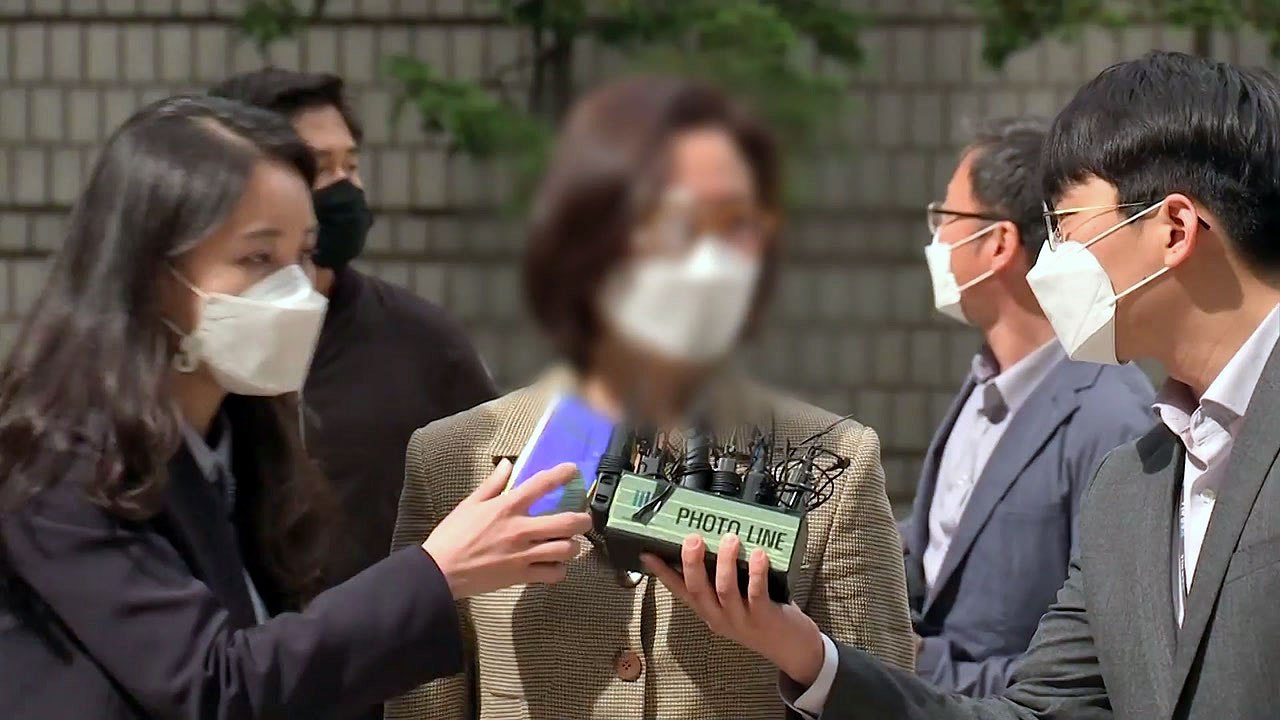 정경심, 석방 후 첫 재판 출석..."건강 챙기고 재판 성실히 임하겠다" / YTN