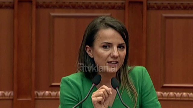 Replikat me Spiropalin, Rudina Hajdari: Turp qe ofendoni artistet, terhiqni fjalet dhe kerkoni falje