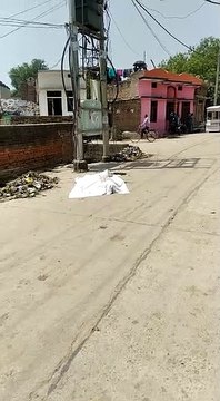 झांसी: युवक की नाले में लाश मिलने से हड़कंप मच गया