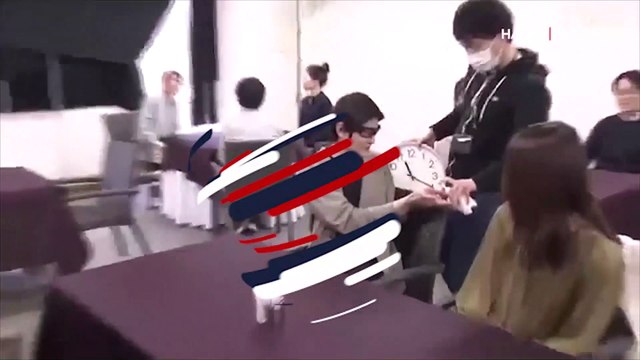 Virüsün sadece bir yemekte ne kadar bulaşabileceğini gösteren çarpıcı deney