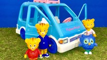DANIEL Tiger Toys Ride FISHER PRICE Van-