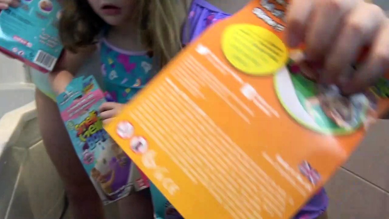 Sophia, Isabella e Alice Brincando na Banheira com Gelli Baff e LOL Surpresa