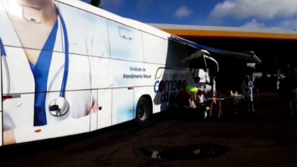 Imunização contra a gripe: caminhoneiros são vacinados na BR-277