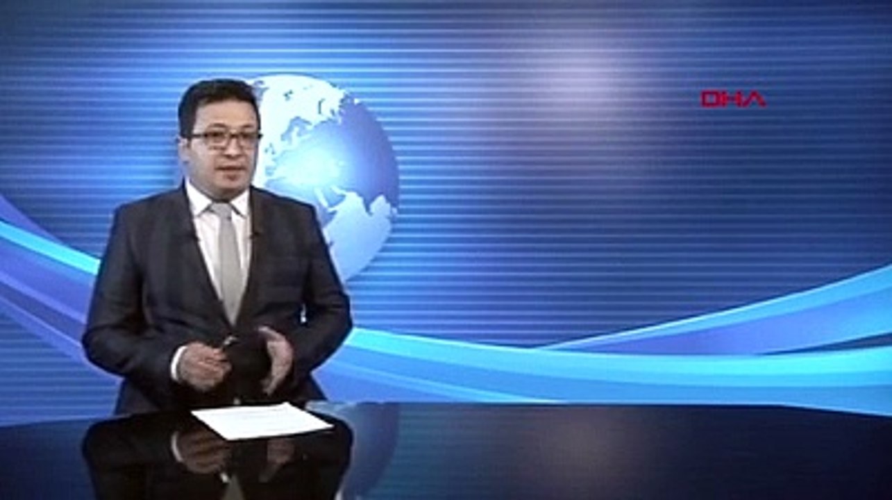 Haber spikerinin depreme canlı yayında yakalandığı anlar...