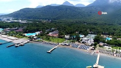 Sosyal mesafeli tatil başlıyor