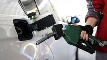 Son Dakika: Bu geceden itibaren benzine 7, motorine 12 kuruş indirim geldi