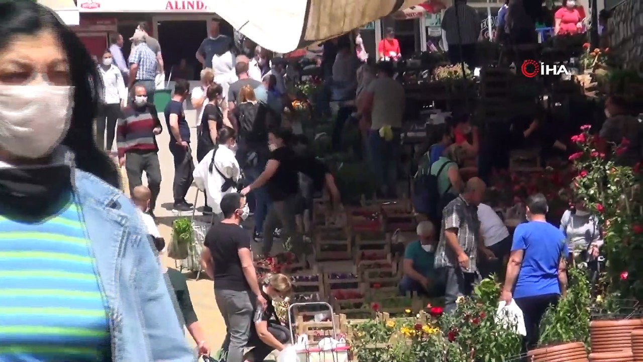 Muğla Pazarında Sosyal Mesafe Hiçe Sayıldı