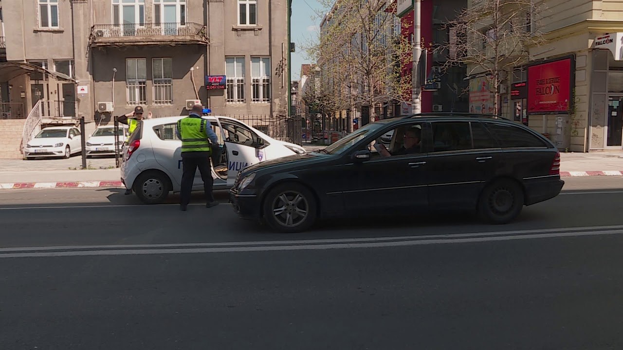 Укинат „специјалниот“ полициски час за постари...