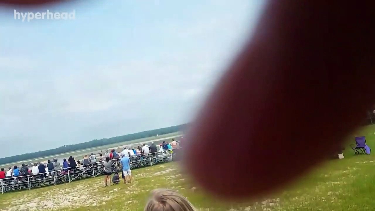 Jets Fighter in Low Pass - Shocking Spectacors