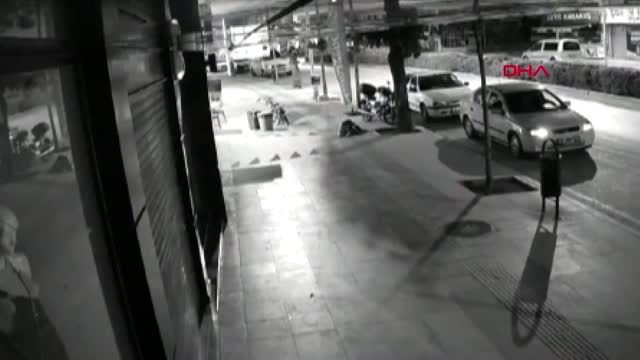 Çorum'da sokak ortasında başından vuruldu