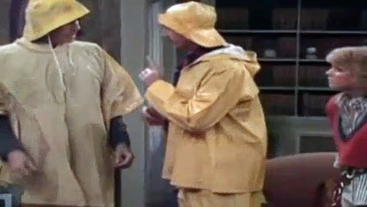 Benson S07E04 The Stranger