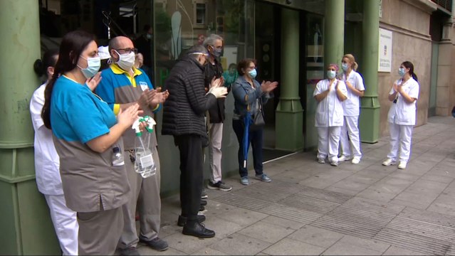 Minuto de silencio en el Hospital Clínic de Barcelona