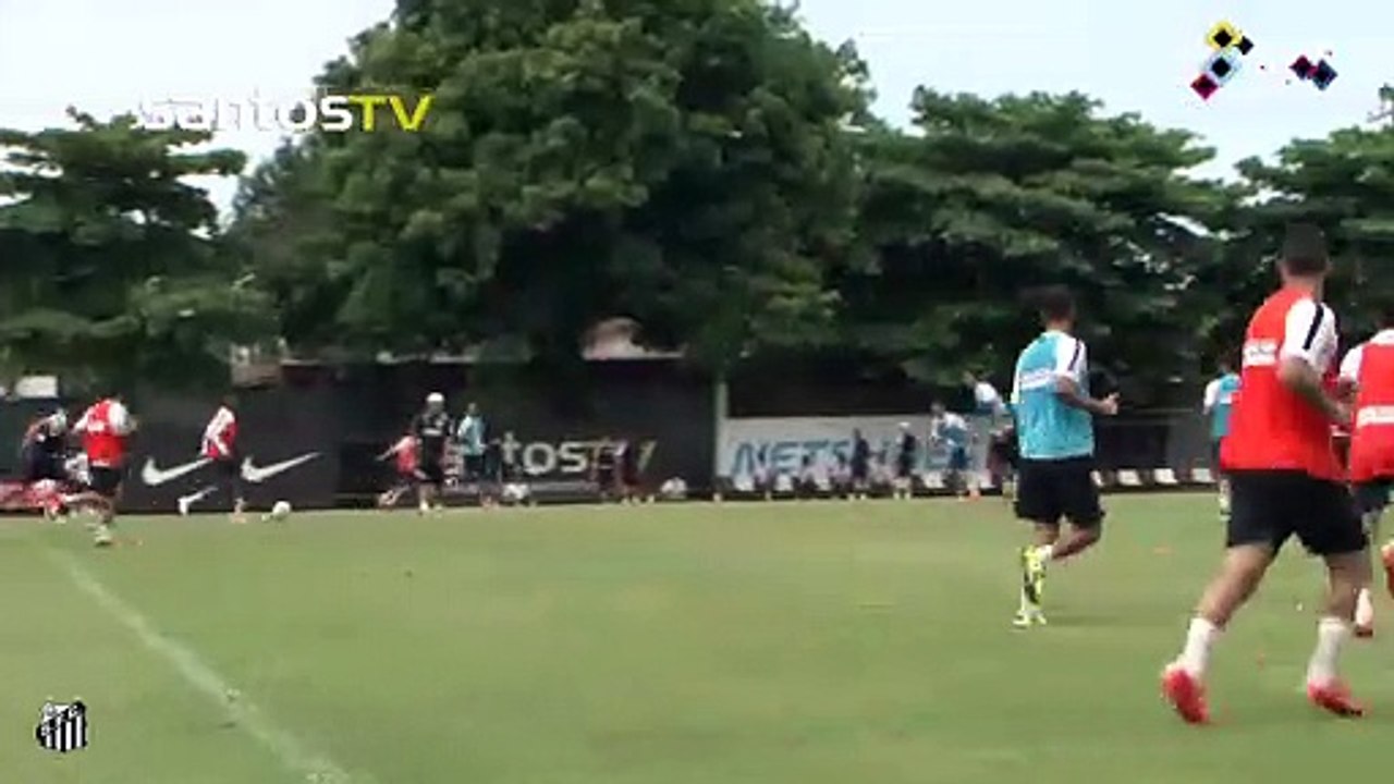 Gol-gol Terbaik Robinho dari Lokasi Latihan