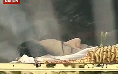 Question Hour: Jayalalithaa laid to rest next to MGR at Marina Beach in Chennai