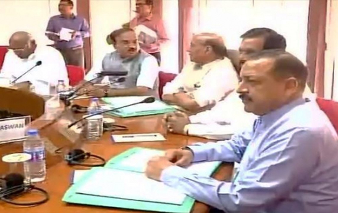 Top headlines at 1pm, Sep 7: Rajnath Singh holds all-party meeting on Kashmir crisis
