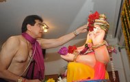 Actor Jeetendra welcomes lord Ganesha