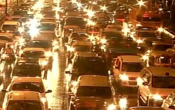 Water-logging, traffic woes in Delhi and Gurugram due to heavy rains