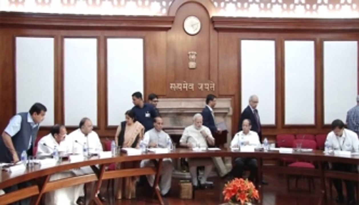 7th Pay Commission recommendations not acceptable: Public Emp