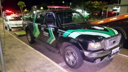 Carro rebaixado é apreendido pela Cettrans/Transitar; Motorista é encaminhado